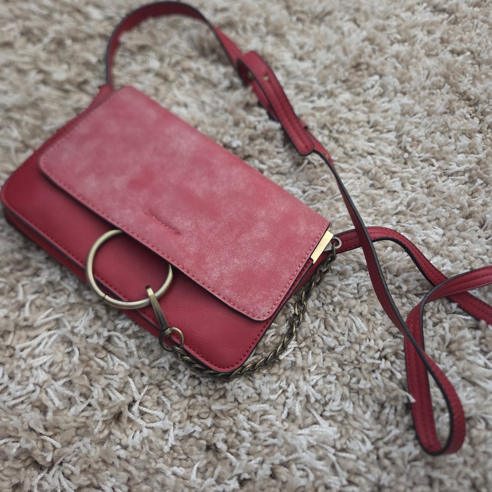 Elegant Red Crossbody Bag
